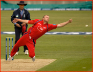 Andrew Flintoff tries in vain to catch Kyle Coetzer