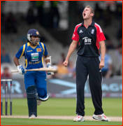 Misfield annoys bowler Stuart Broad, Lord's ODI v SL, 2011