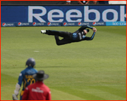 Brendon McCullum catches Kusal Perera, 1st ball of game