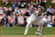 James Kirtley appeals, v Zimbabwe, Hastings, 2000