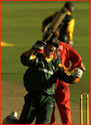 Kevin Pietersen celebrates the winning run v Leicestershire