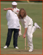 Ryan Sidebottom bowls, 2002