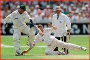 Peter Such fields at the feet of captain Paul Johnson