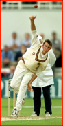 Graeme Swann bowling