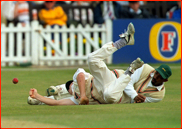 Vince Wells & Phil Simmons fail to catch James Hewitt