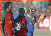 Aravinda de Silva after beating Zimbabwe.